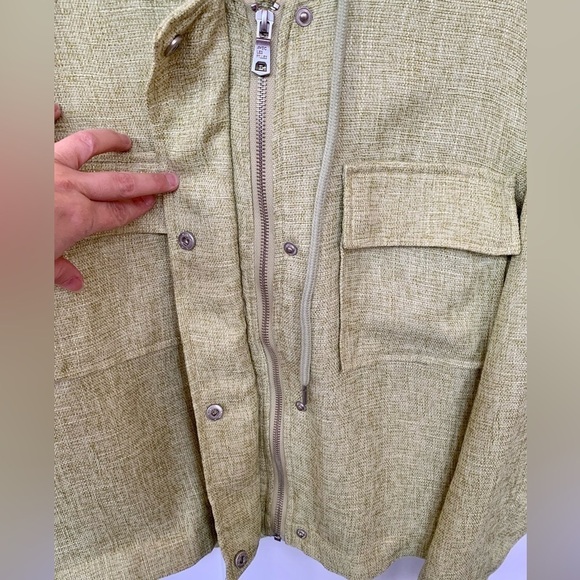 Avec Les Filles Lightweight Hooded Jacket Size Large Celery Green. - Picture 4 of 4